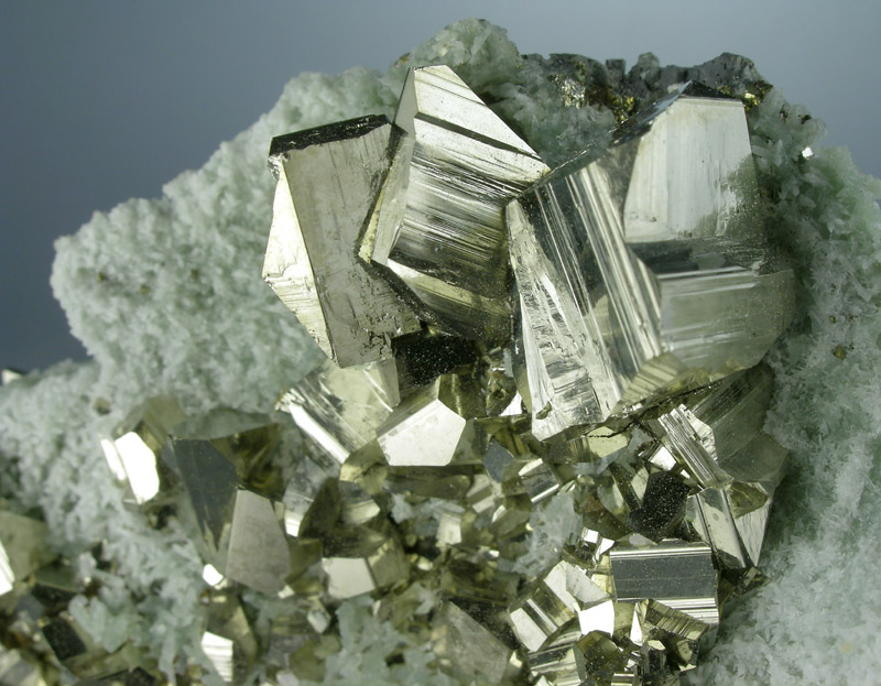 Bulgaria natural crystal minerals specimen Amazing Galena Sphalerite Pyrite  Madan
